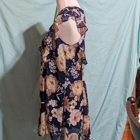 SIENNA SKY SLEEVELESS BLUE & FLORAL FULLY LINED DRESS - MEDIUM - Picture 4 of 8